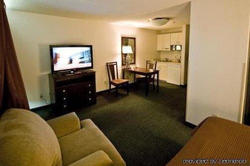 Greystone Inn & Suites Vance Buitenkant foto