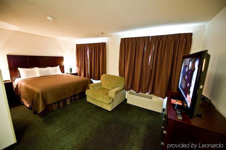 Greystone Inn & Suites Vance Buitenkant foto